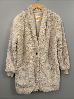 C&C California Plush Cream Teddy Jacket Women’s Size Medium